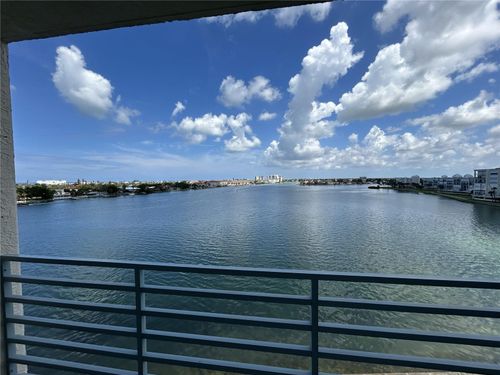 506-7922 Sailboat Key Blvd S, SOUTH PASADENA, FL, 33707-6342 | Card Image
