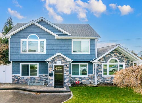 72 Sugar Maple Rd, Levittown, NY, 11756-2239 | Card Image
