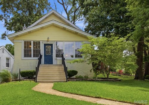 7385 Arlington Dr, Saint Louis, MO, 63117-2243 | Card Image