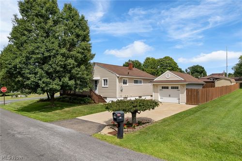 543 Edith Ave, Akron, OH, 44312-3764 | Card Image
