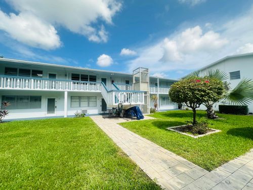 59 Oakridge E, Deerfield Beach, FL, 33442-1909 | Card Image