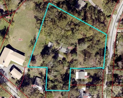 813 Montreat Rd, Black Mountain, NC, 28711-3225 | Card Image