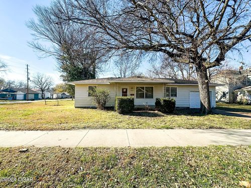 201 N Carbon Street, Girard, KS, 66743 | Card Image