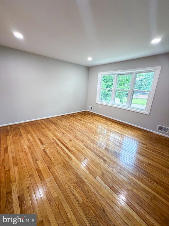 Residential Lease in FORT WASHINGTON 5