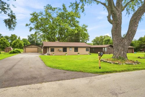 8726 E Mallard Ln, Wilmington, IL, 60481-9226 | Card Image