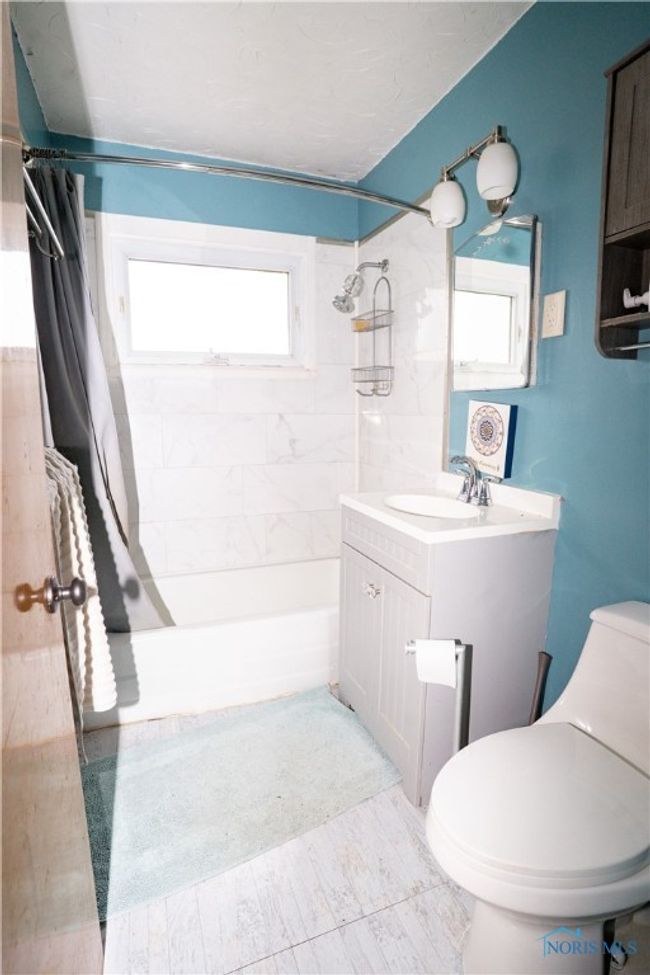 1702 Hopkins St, House other with 3 bedrooms, 1 bathrooms and 1 parking in Defiance OH | Image 25