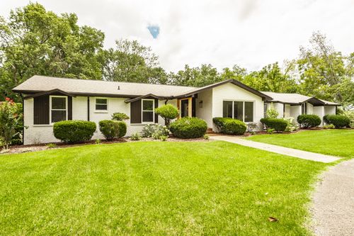205 Bluegrass Dr, Hendersonville, TN, 37075-4001 | Card Image