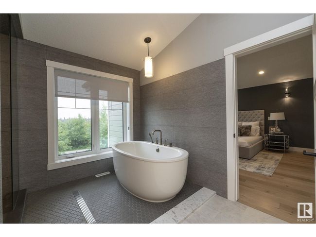 7549 May Common Nw, House other with 4 bedrooms, 4 bathrooms and null parking in Edmonton AB | Image 37