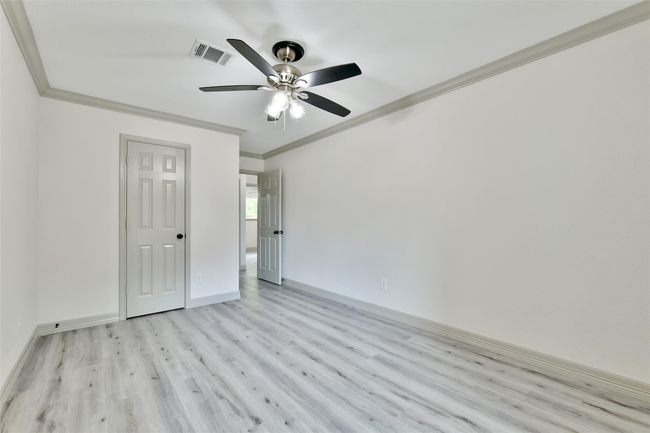 1921 Cripple Creek Ln, House other with 4 bedrooms, 2 bathrooms and 2 parking in Pearland TX | Image 24