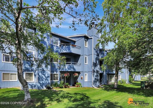 4-204-1650 Eastridge Dr, Anchorage, AK, 99501-5742 | Card Image