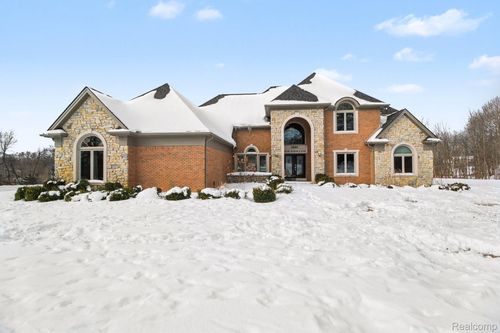 3880 Olde Farm Ln, Ortonville, MI, 48462-9248 | Card Image