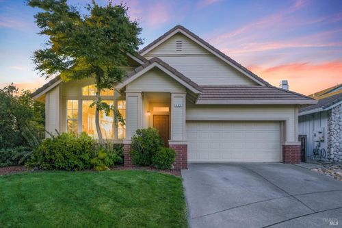432 Redrock Way, Petaluma, CA, 94954-6693 | Card Image