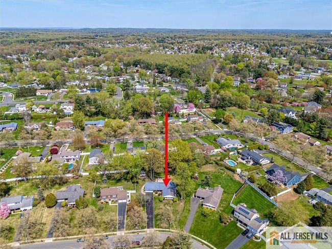 14 Clinton Dr, House other with 4 bedrooms, 2 bathrooms and null parking in Manalapan NJ | Image 6