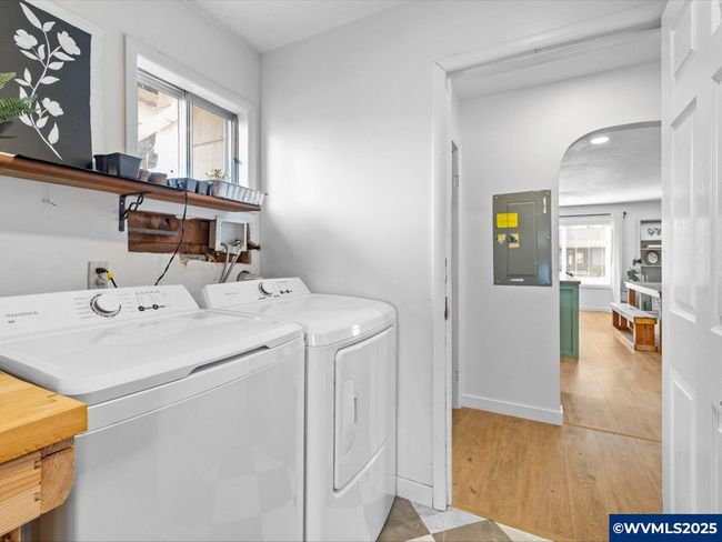 507 S Main St St, House other with 3 bedrooms, 1 bathrooms and null parking in Jefferson OR | Image 11