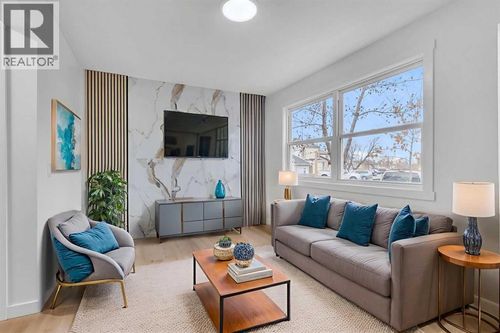 63 Penworth Close Se, Calgary, AB, T2A5N4 | Card Image