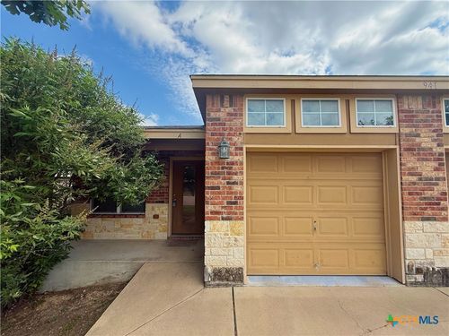 a-941 Pinewood Dr, Harker Heights, TX, 76548-2622 | Card Image