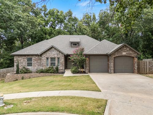 404 Meadows Ct, Pea Ridge, AR, 72751-2964 | Card Image