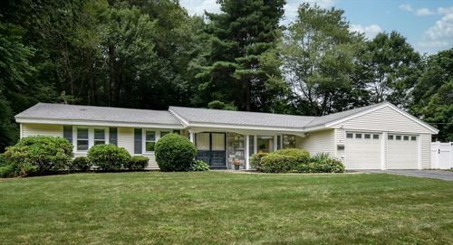 9 Larnis Rd, Framingham, MA, 01701-3418 | Card Image