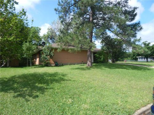 1900 Wayside Drive, Bryan, TX, 77802 | Card Image