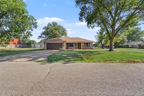 1001 W E Ave, Elk City, OK, 73644-2619 | Card Image