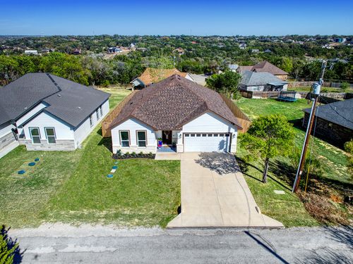 2415 Beverly Dr, Granbury, TX, 76048-6473 | Card Image