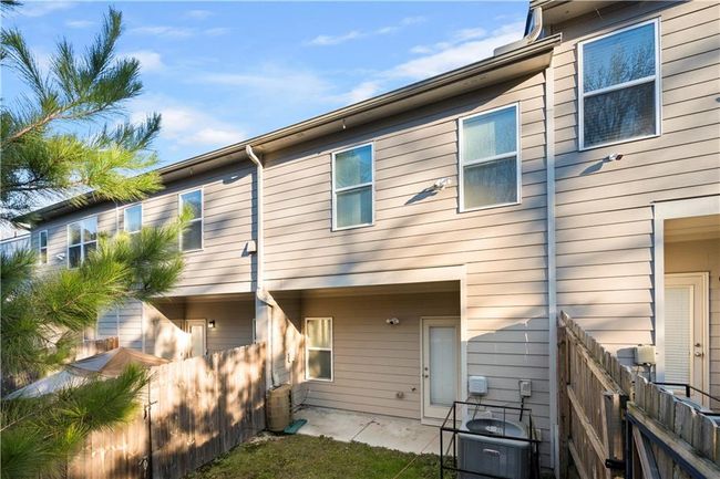 813 Ambient Way Sw, Townhouse with 2 bedrooms, 3 bathrooms and 2 parking in Atlanta GA | Image 27