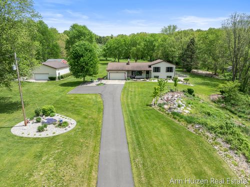 6240 Sunfish Lake Ave Ne, Rockford, MI, 49341-9001 | Card Image