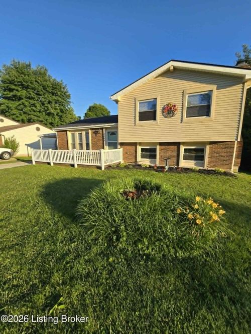 9804 Stanalouise Dr, Louisville, KY, 40291 | Card Image