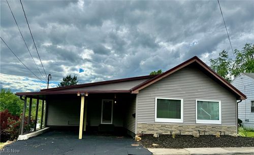 2701 New York Ave, Parkersburg, WV, 26101-2949 | Card Image