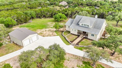 31240 Beck Rd, Bulverde, TX, 78163-3920 | Card Image