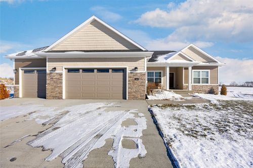 260 Howard Avenue Nw, Swisher, IA, 52338 | Card Image