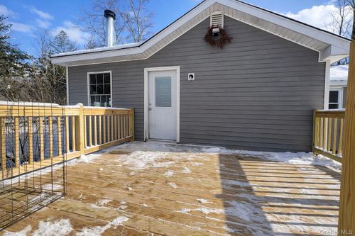 3 Walnut Trl E, Wurtsboro, NY, 12790-6825 | Card Image