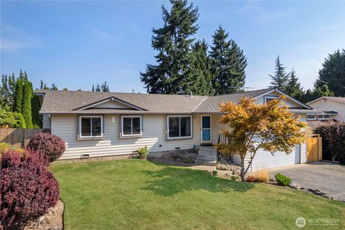 12800 Se 276th Pl, Kent, WA, 98030-8855 | Card Image