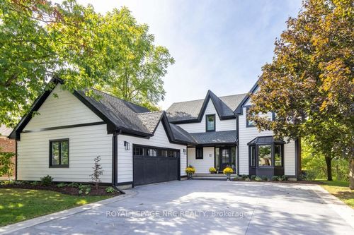 12 Scottdale Crt, Fonthill, ON, L0S1E3 | Card Image