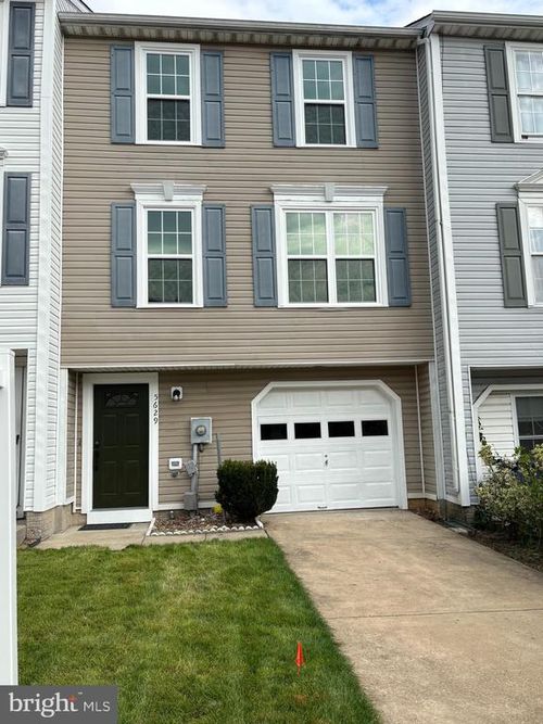 5629 Crestwood Ct, Frederick, MD, 21703-7194 | Card Image