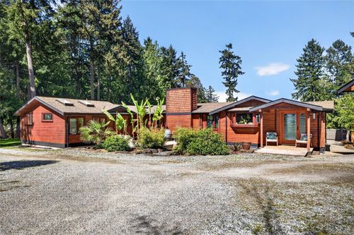 103 Greer Pl, Salt Spring, BC, V8K1A9 | Card Image