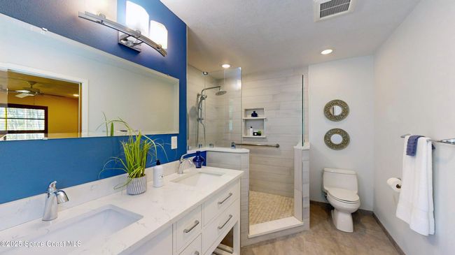 Remodeled Master Bathroom w/walk-in shower | Image 23