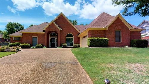 605 Alexandria Dr, Collierville, TN, 38017-6172 | Card Image