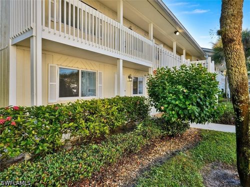 q1-4621 Bayshore Dr, NAPLES, FL, 34112-4352 | Card Image