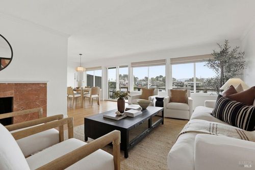 835 S Eliseo Dr, Greenbrae, CA, 94904-2113 | Card Image