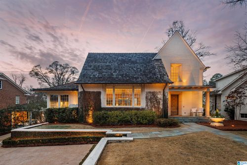 735 Euclid Cir, Mountain Brk, AL, 35213-3009 | Card Image