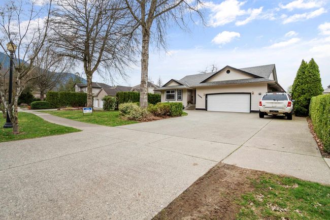 10273 Royalwood Boulevard, House other with 4 bedrooms, 2 bathrooms and 2 parking in Rosedale BC | Image 3