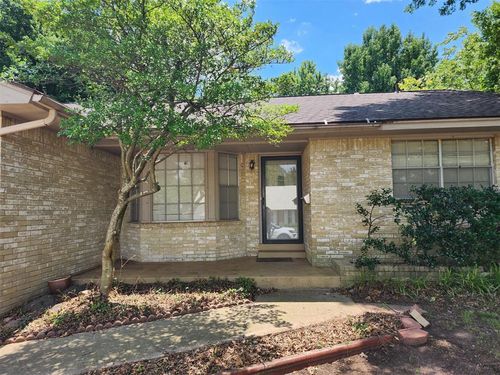 1313 Whippoorwill Dr, Norman, OK, 73071-1624 | Card Image