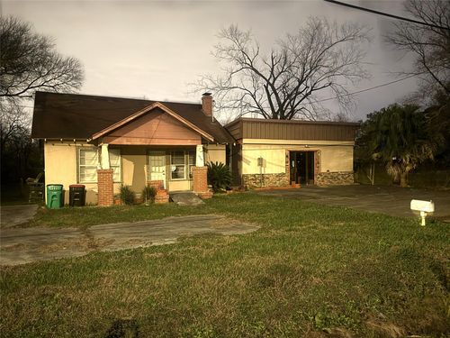 6703 Bayway Dr, Baytown, TX, 77520-1530 | Card Image