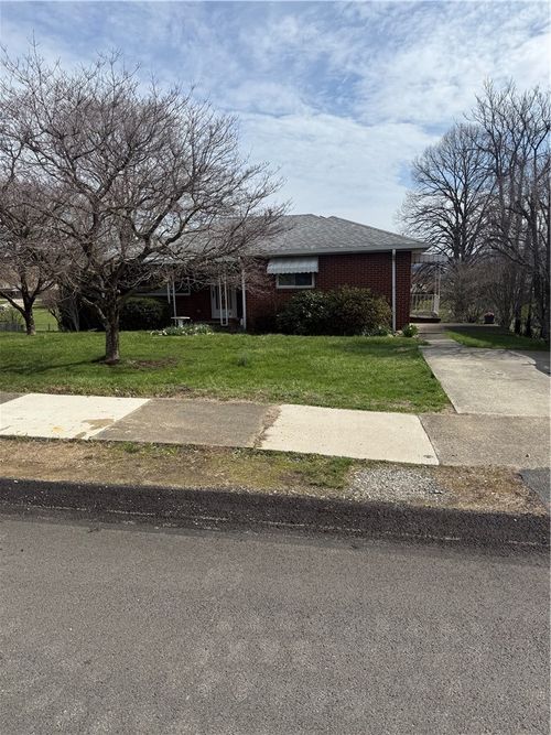 112 Easy St, Uniontown, PA, 15401-3171 | Card Image