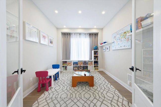 7 Maple Fields Cir, House other with 5 bedrooms, 4 bathrooms and 2 parking in Aurora ON | Image 21