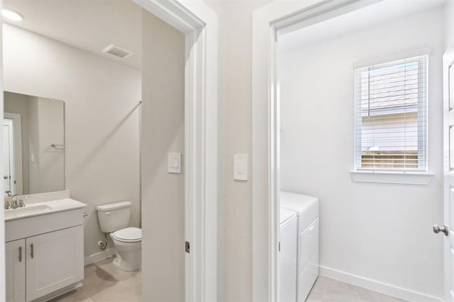 6717 Chinapkin Oak Ln, House other with 3 bedrooms, 2 bathrooms and 2 parking in Conroe TX | Image 21
