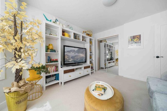 74 Park Meadows Lane Se, Townhouse with 3 bedrooms, 3 bathrooms and 3 parking in Medicine Hat AB | Image 11