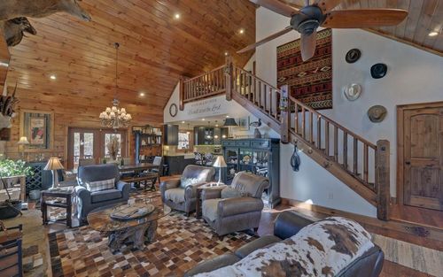 483 Vineyard Creek Way, Murphy, NC, 28906-8504 | Card Image