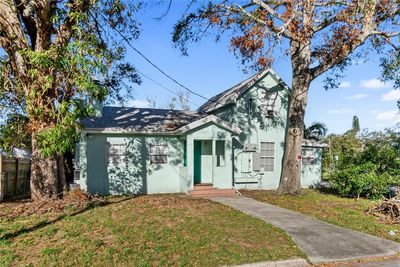 1501 14 Th Avenue W, House other with 5 bedrooms, 2 bathrooms and null parking in Bradenton FL | Image 3